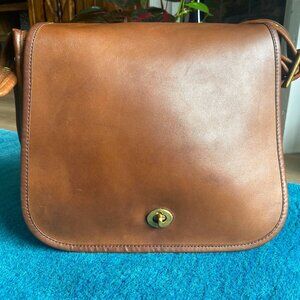 Vintage Coach Stewardess Bag in British Tan Leather